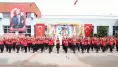 Derince'de Coşkulu 23 Nisan Kutlamaları... Dev Türk Bayrağı Açtılar!