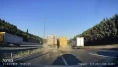 Kocaeli TEM Otoyolu'nda 3 araç birbirine girdi: Zincirleme kaza anbean kamerada