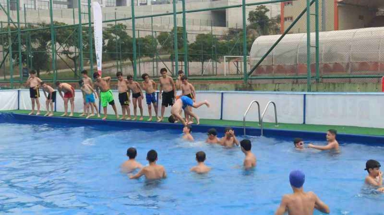 Denize gidemeyen çocuklar için bakın nasıl bir yöntem buldular 8