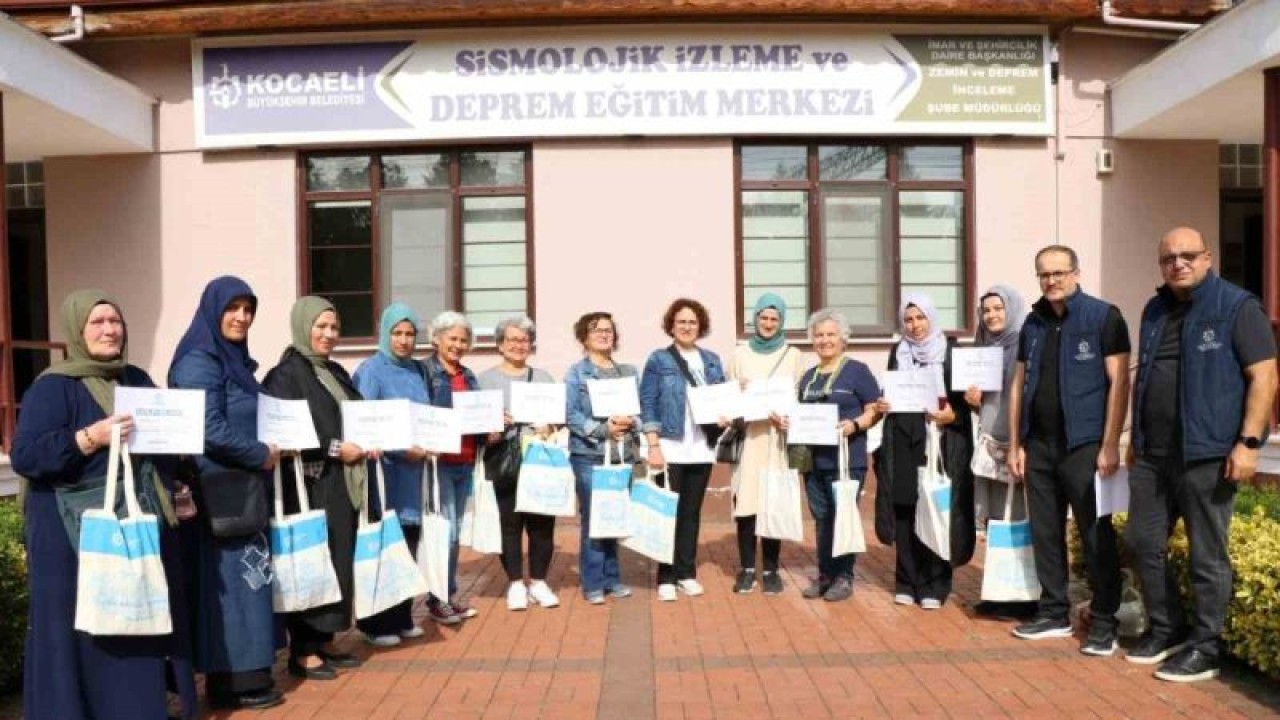 İşaretlerle Hayat Kurtarmak: Depremle Mücadelede İşaret Dili Eğitimi 5