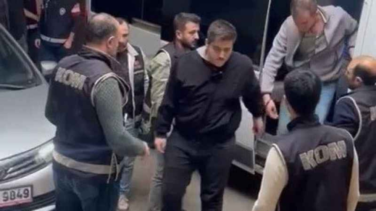 Silah Kaçakçılığı Operasyonu: 5 Tutuklu 3