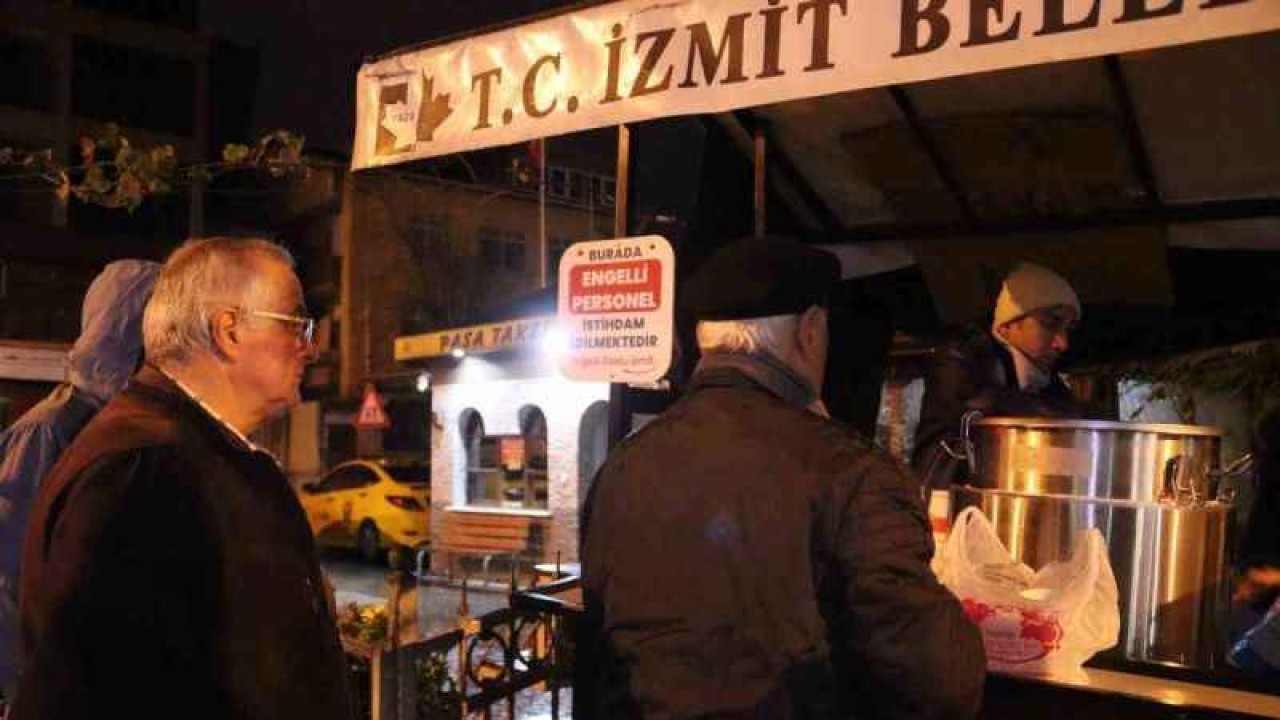 Sıcak Çorba Vatandaşların İçini Isıtıyor 3