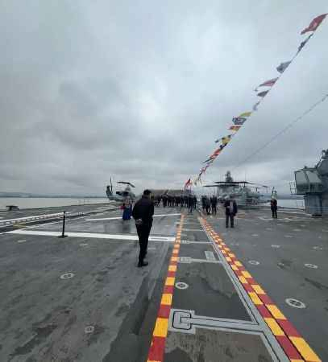 TCG Anadolu tüm heybetiyle havadan görüntülendi 5