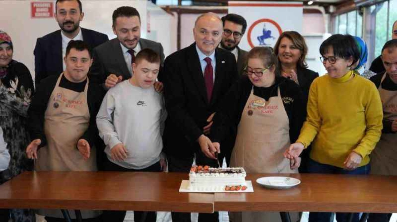 Başkan Özlü Ve Özel Bireyler Bir Araya Geldi 5