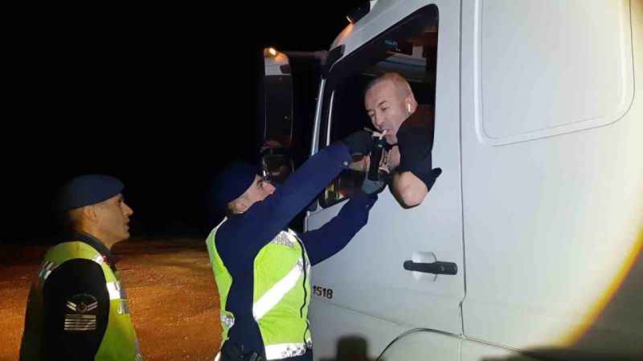Jandarma Ekipleri Alkol Denetimine Geçti 6
