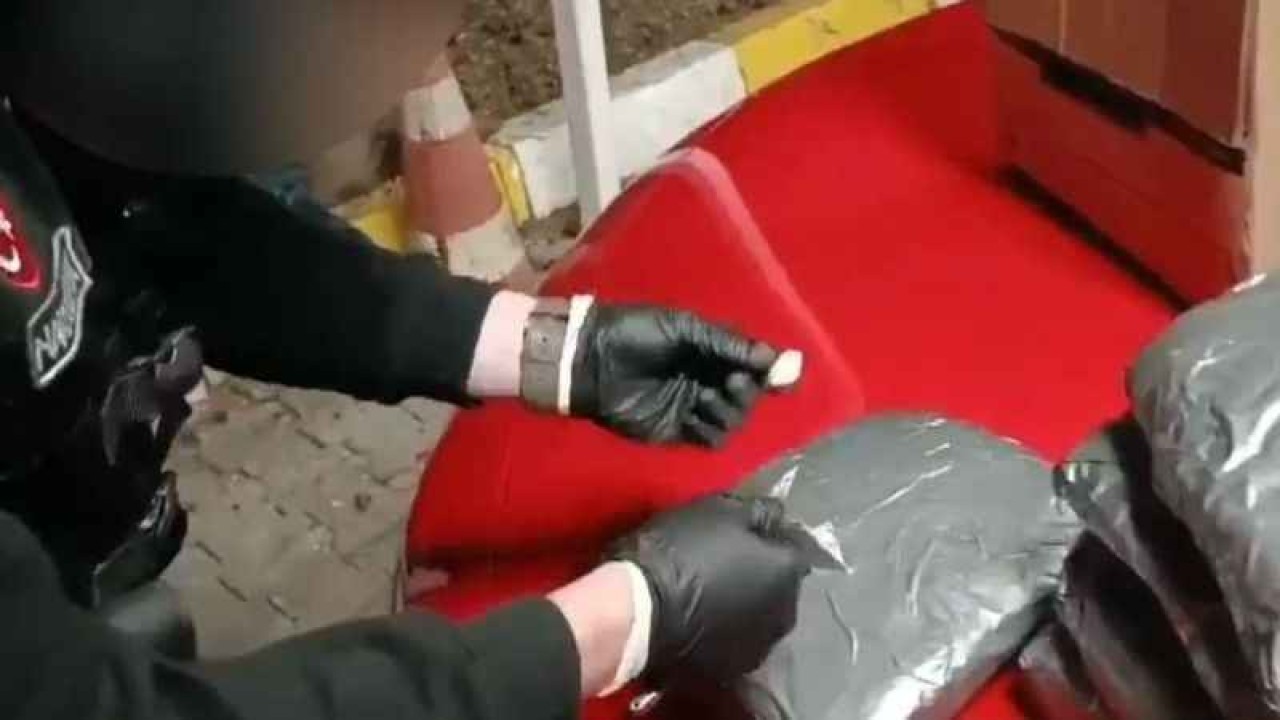 Sakarya'da Yakalandı: 13 Kilo 370 Buçuk Gram Kokain Ele Geçirildi 7