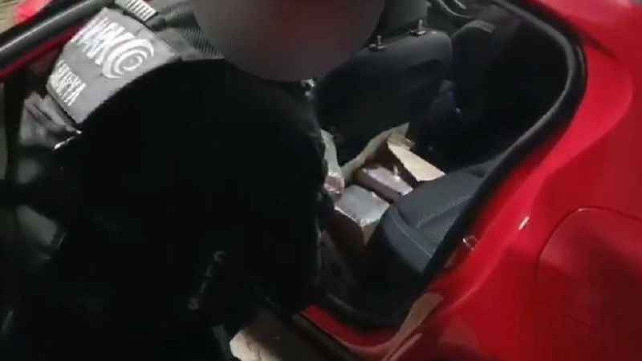 Sakarya'da Yakalandı: 13 Kilo 370 Buçuk Gram Kokain Ele Geçirildi 6