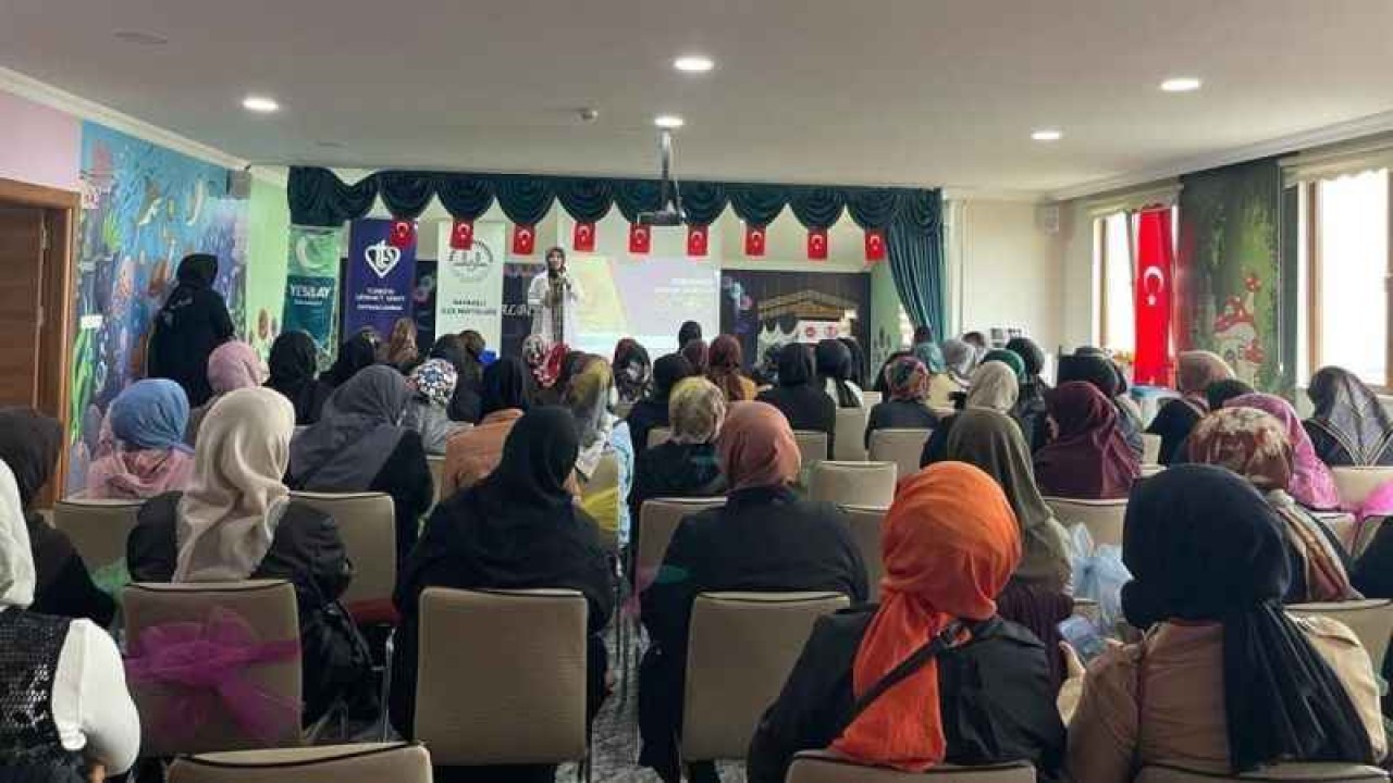 Düzce'de Gençlere Ve Kadınlara Sağlık Eğitimi Verildi 3