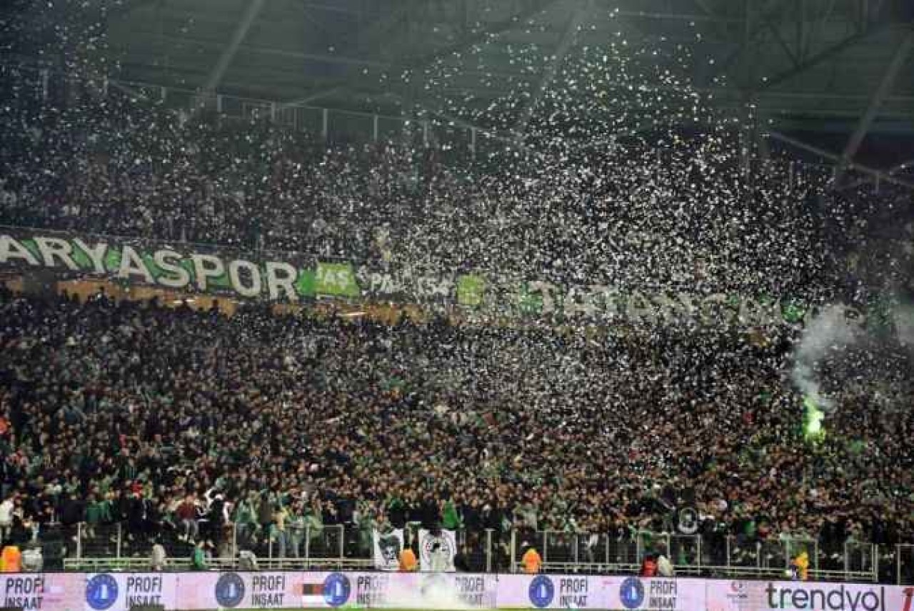 Trendyol 1. Lig: Sakaryaspor: 3 - Kocaelispor: 1 11