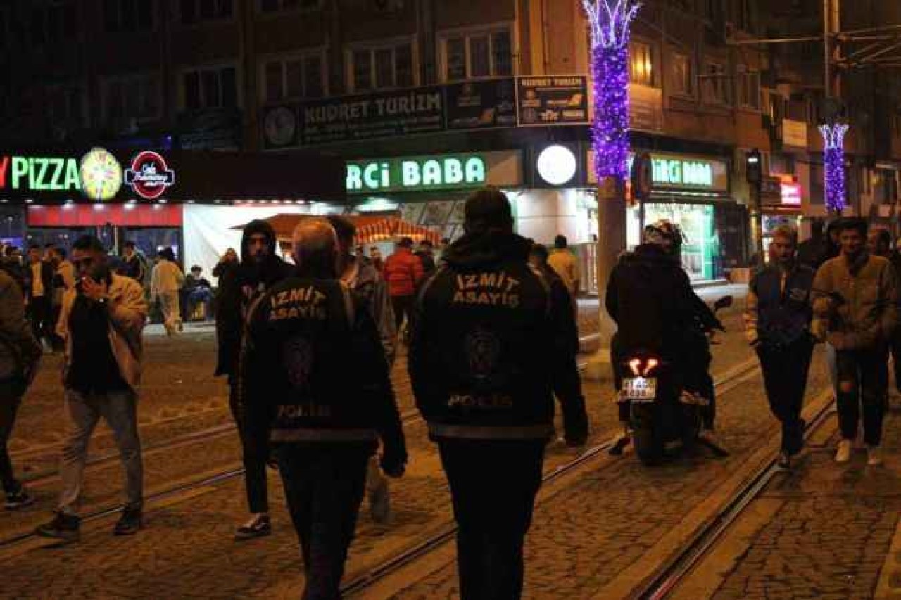 Emniyet Müdürü Yılbaşında Dışarı Çıktı 4
