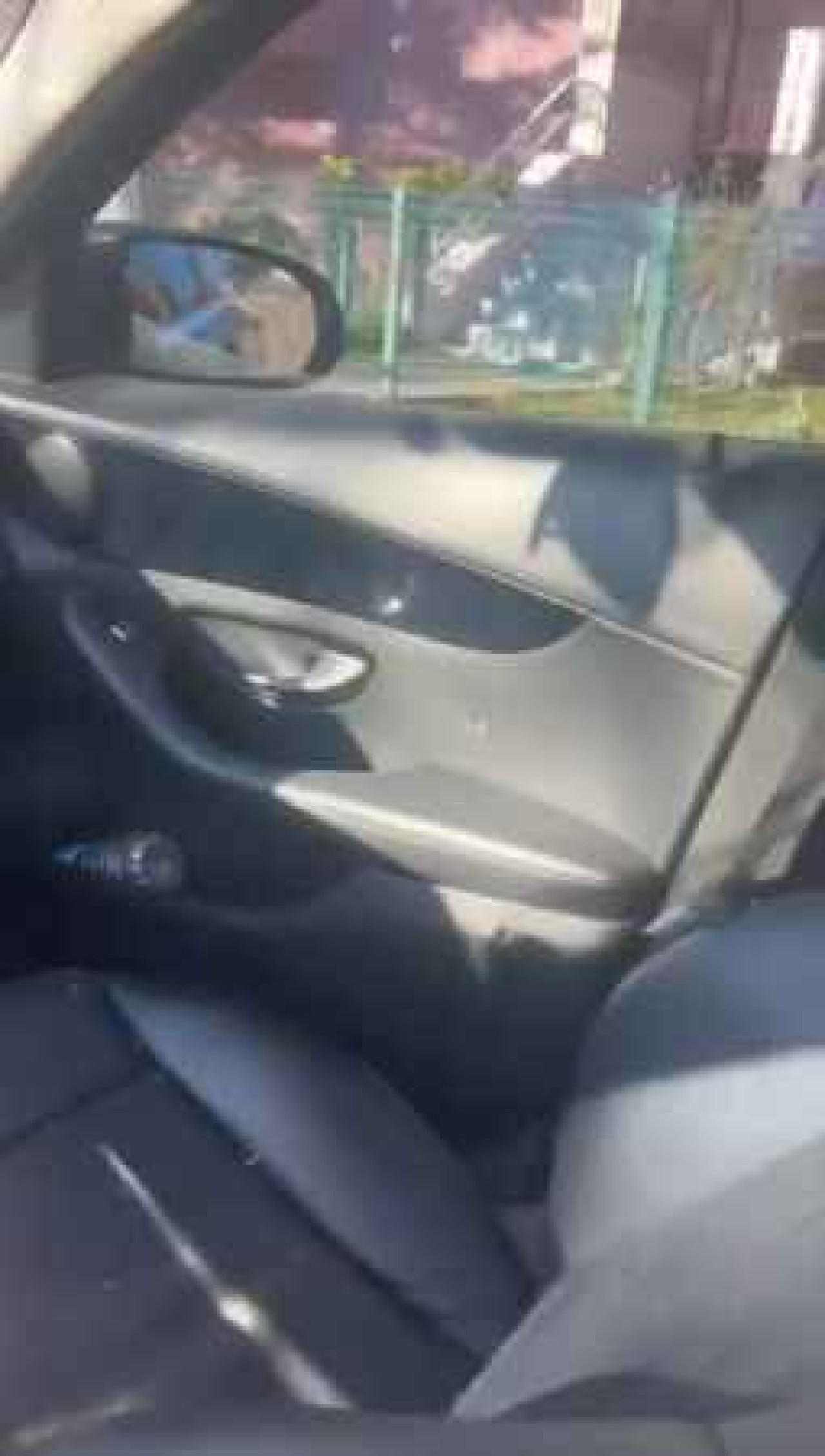  Ünlü İş Adamının Otomobiline Kurşun Yağdırdılar! 4