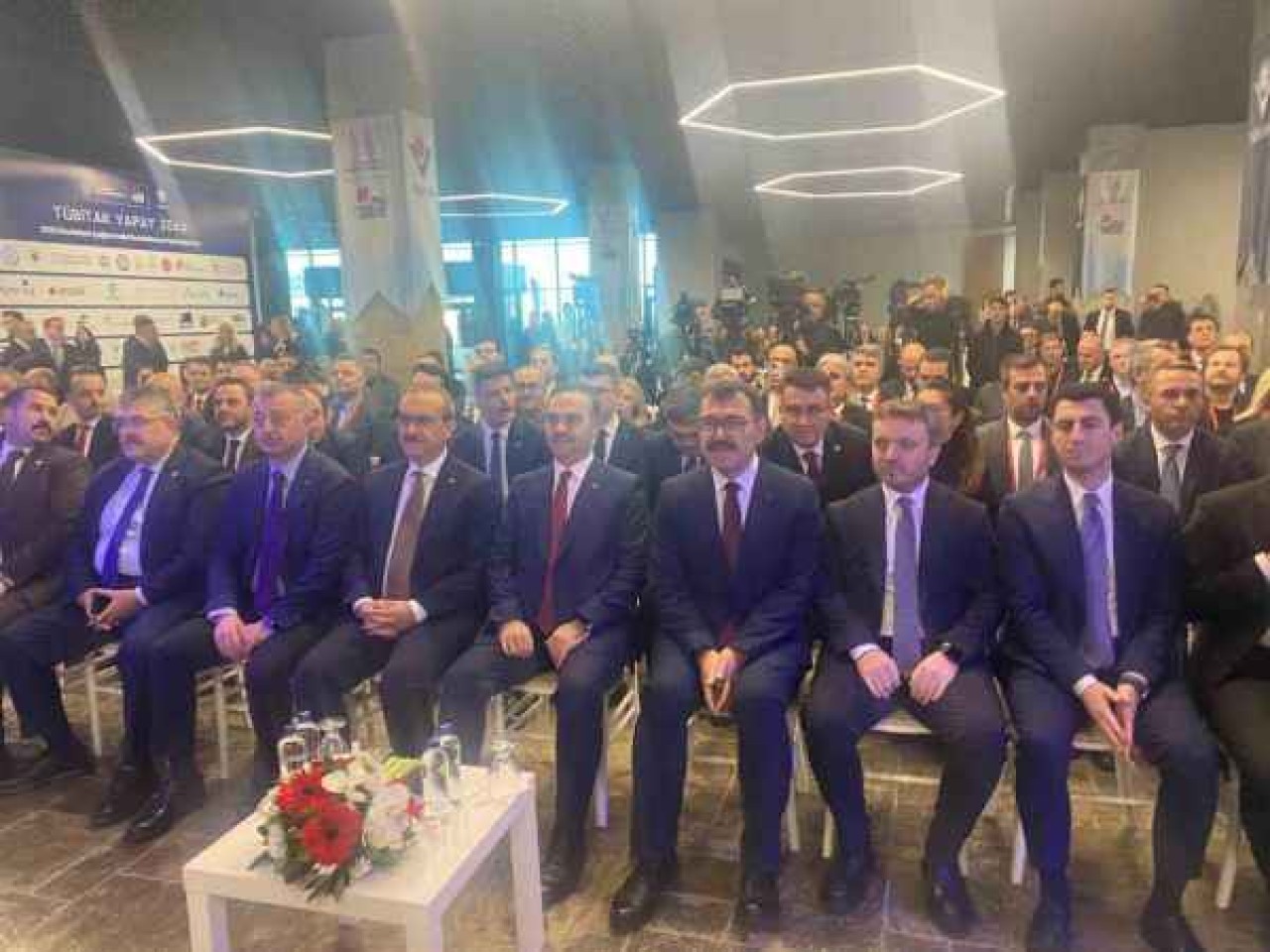Bakan Kacır: “Yeni süper bilgisayarımız Türkiye’nin değil, dünyanın en hızlı ve güçlü bilgisayarlarından biri olacak” 6