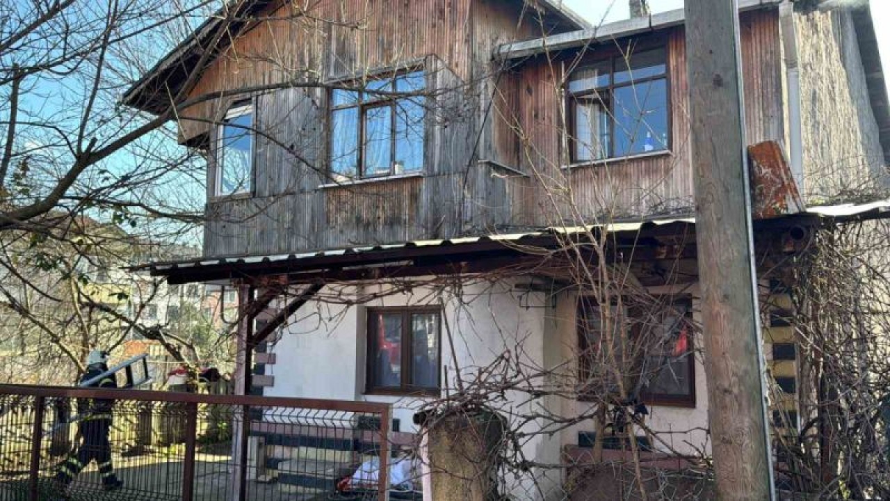 Ahşap Çatı Alev Alev Yandı 4
