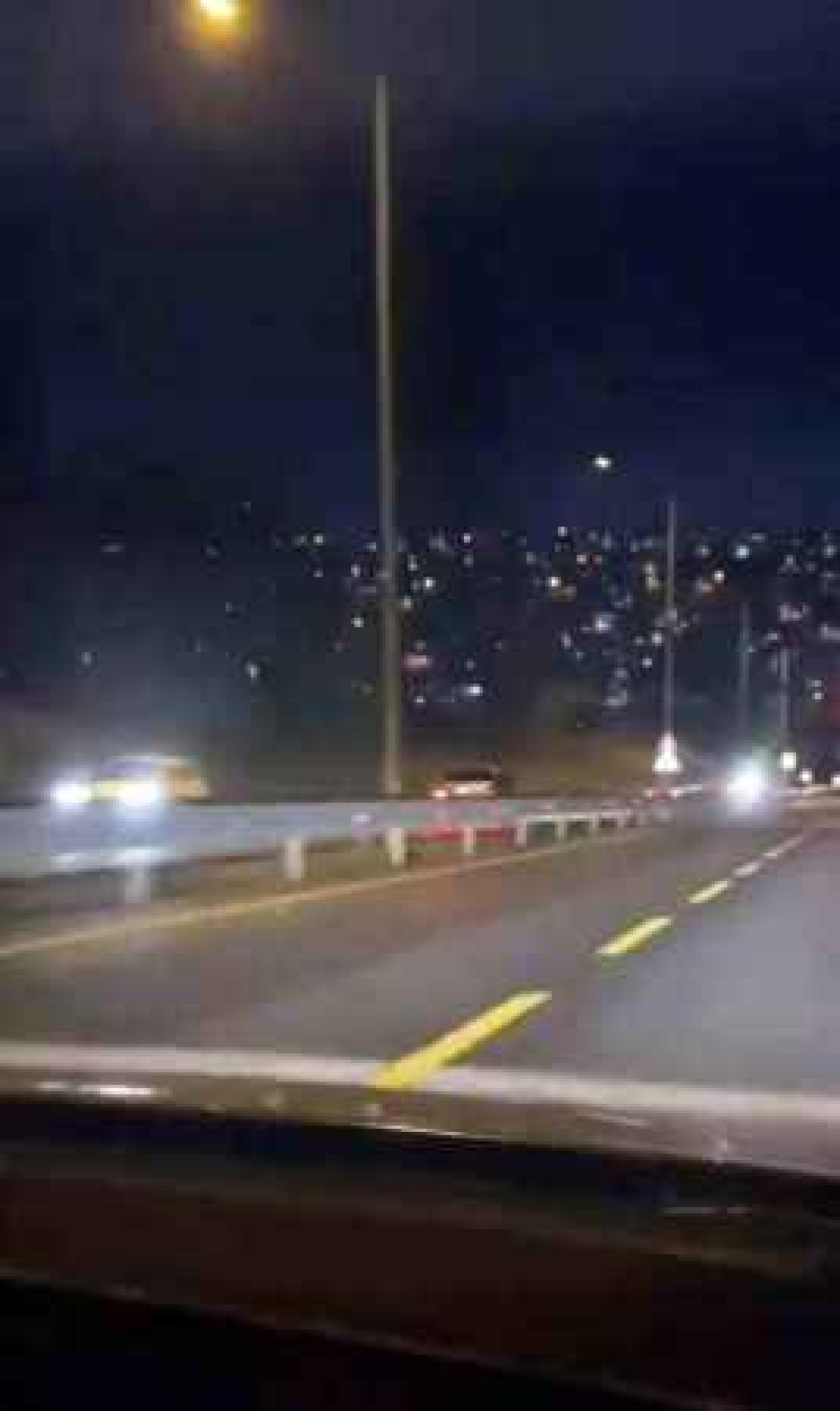 Otomobil Ters Yönde İlerledi, Tehlike Saçtı 1