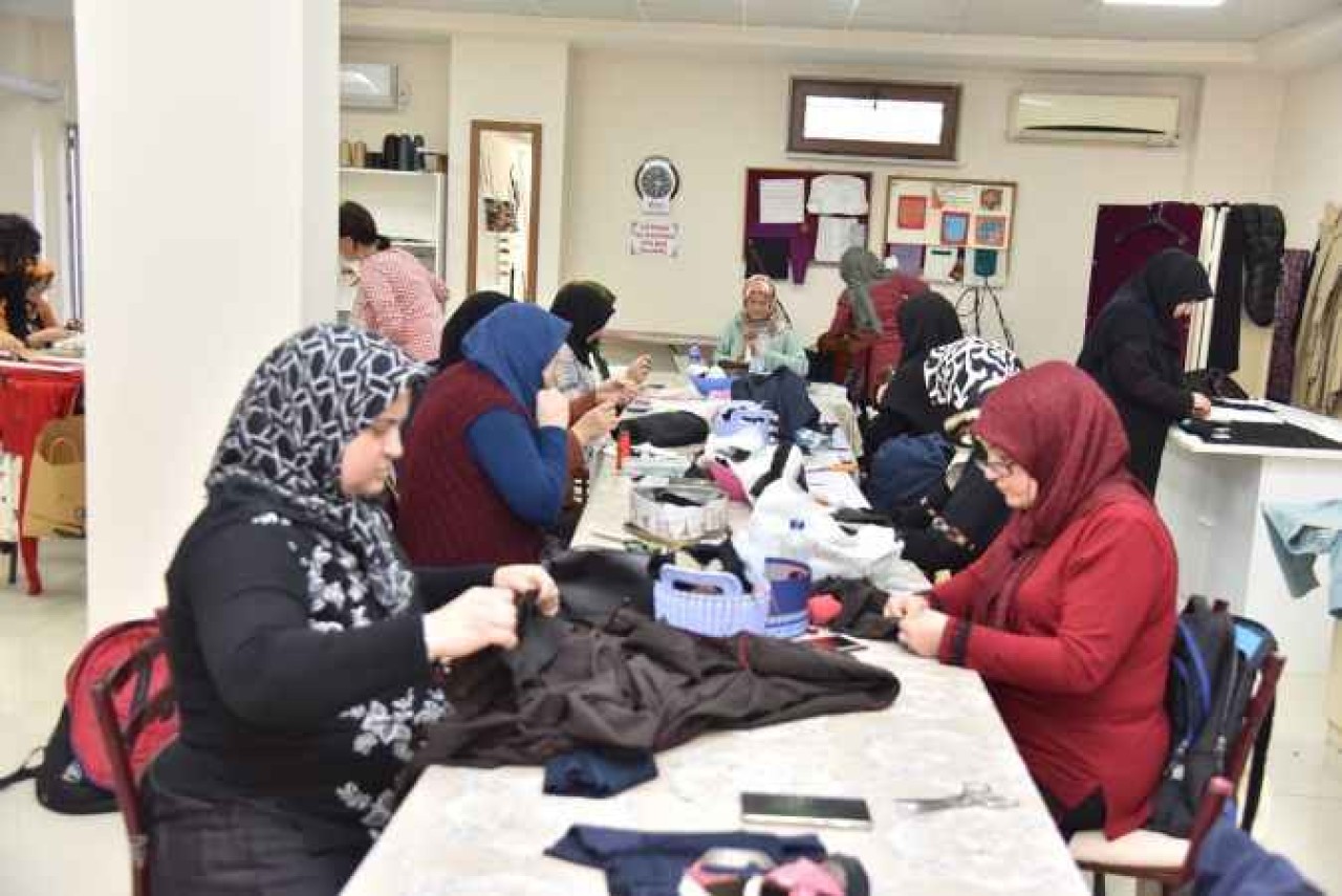 Kartepe Belediyesi'nden Kadınlara Mesleki Anlamda Büyük Destek! 2