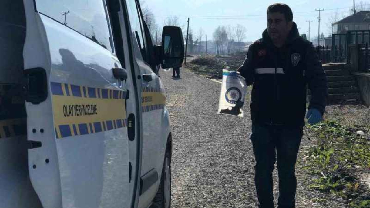 Sakarya Akyazı'da Miras Meselesinden Dolayı Çıkan Tartışmada 1 Kişi Yaralandı! 7