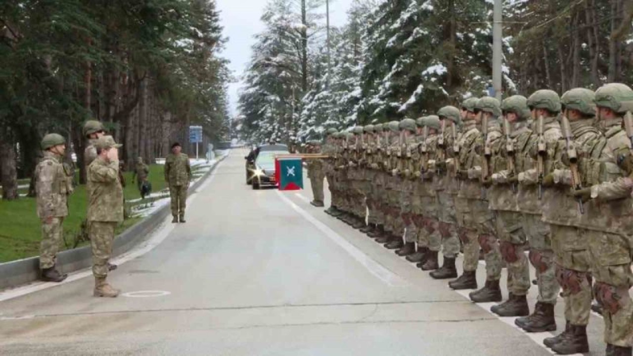 Orgeneral Bayraktaroğlu Bolu Komando Tugayını Ziyaret Etti! 6