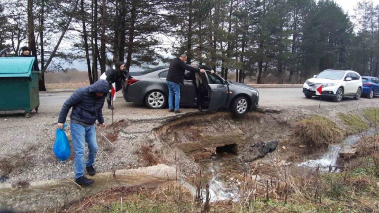 Bolu'da Araç Son Anda Devrilmekten Kurtuldu: Facia Teğet Geçti  4