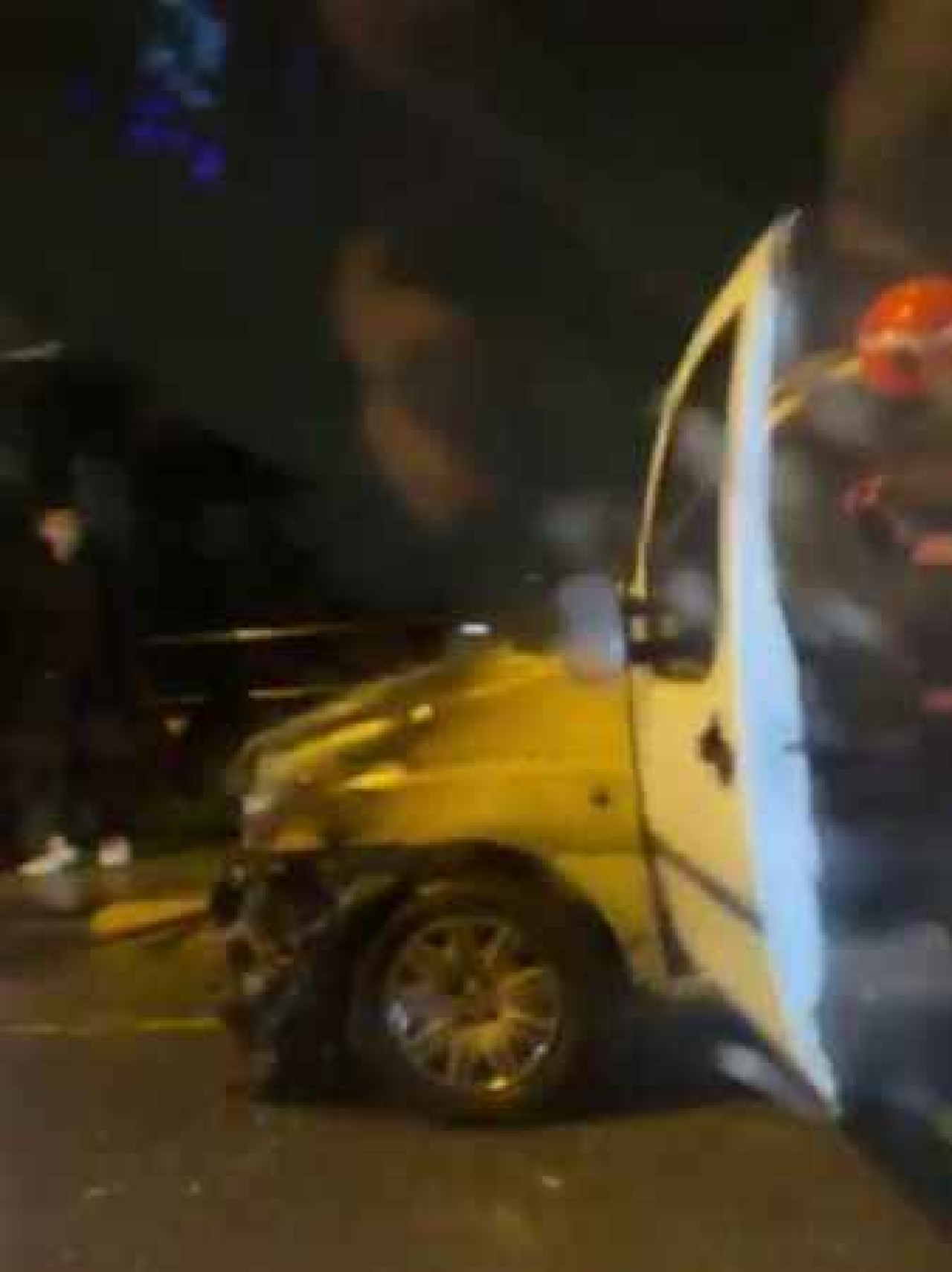Hafif ticari araç alev alev yandı 2