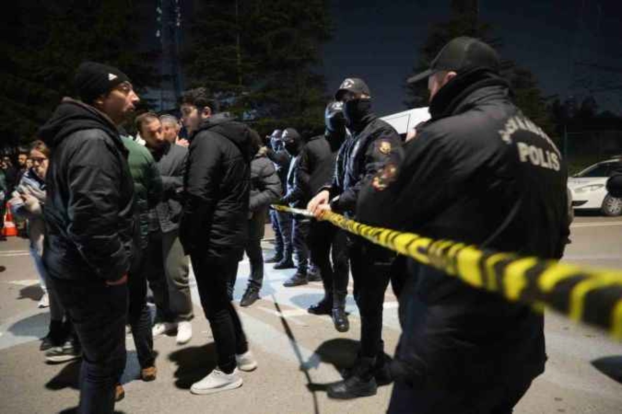 9 saatlik rehine krizi saldırganın tuvaleti gelince son buldu 5