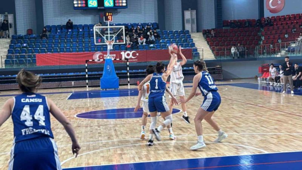 Düzce Atletik, Kendi Sahasında Gallardo’ya 84-64’lük Skorla Yenildi 6