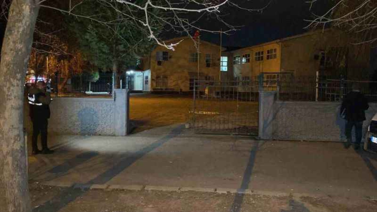 Okul Bahçesinde Bıçaklanan Veli'den Acı Haber Geldi 3