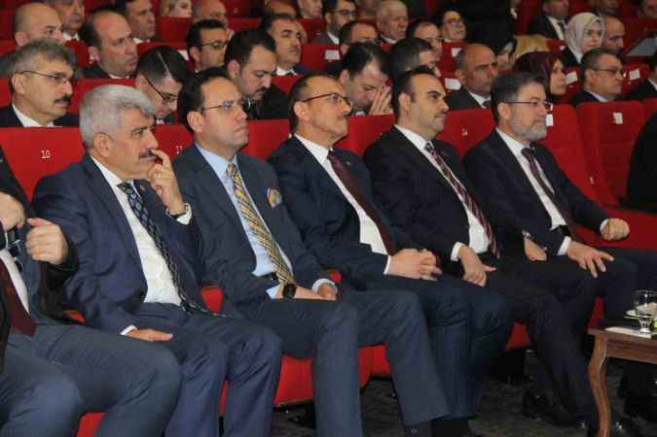 Bakan Yumaklı: "Zannettiğimiz gibi sınırsız bir su kaynağımız yok" 4