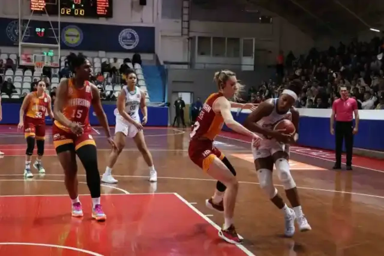KBSL Play-Off: İzmit Belediyespor: 64 - Galatasaray: 90 11