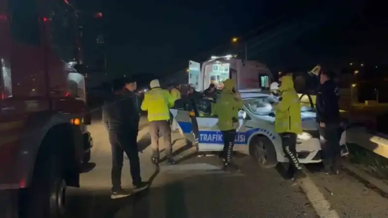 TEM’de Polis Aracı Bariyere Çarptı: 2 Polis Yaralı... 4