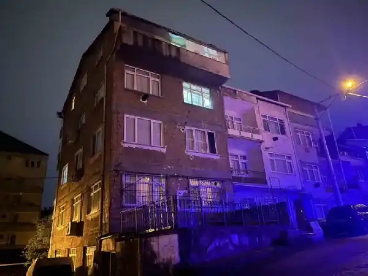 İzmit'de Abisinin Boğazını Keserek Öldüren Zanlı Adliyede 3