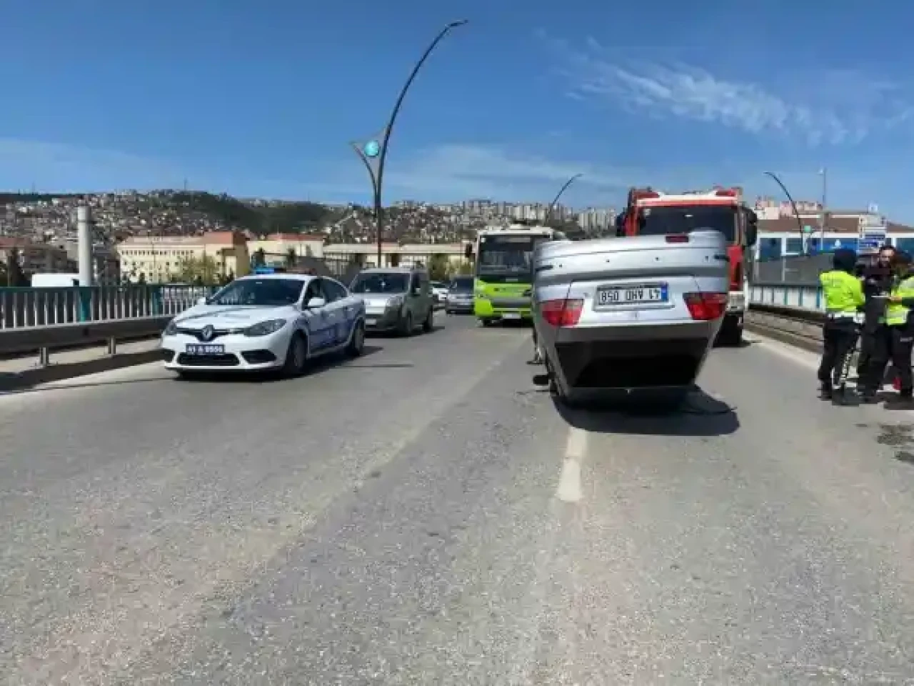 Kocaeli'de Otomobil Feci Takla Attı! 5