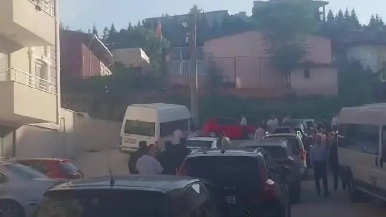 Kocaeli'de Gelin Alma Konvoyunda Havaya Ateş Açıldı... 5