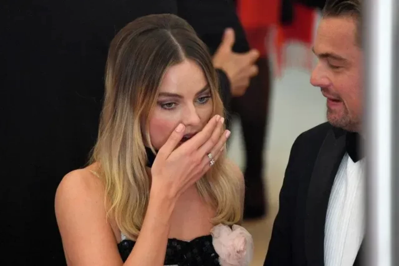 Margot Robbie İnstagram Neden Yok?