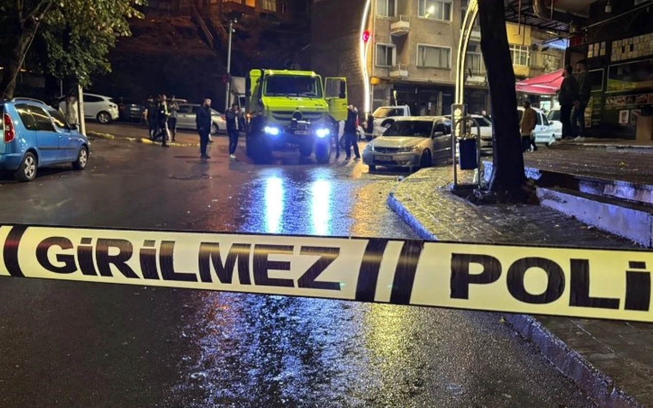 İzmit'te jiletli saldırgan silahla vuruldu