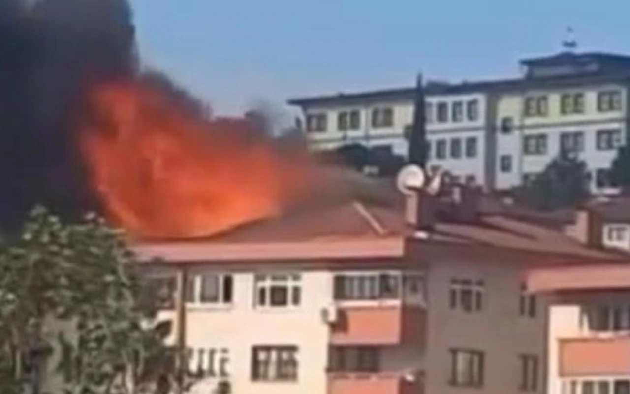 İzmit’te tadilatta yangın söndürüldü