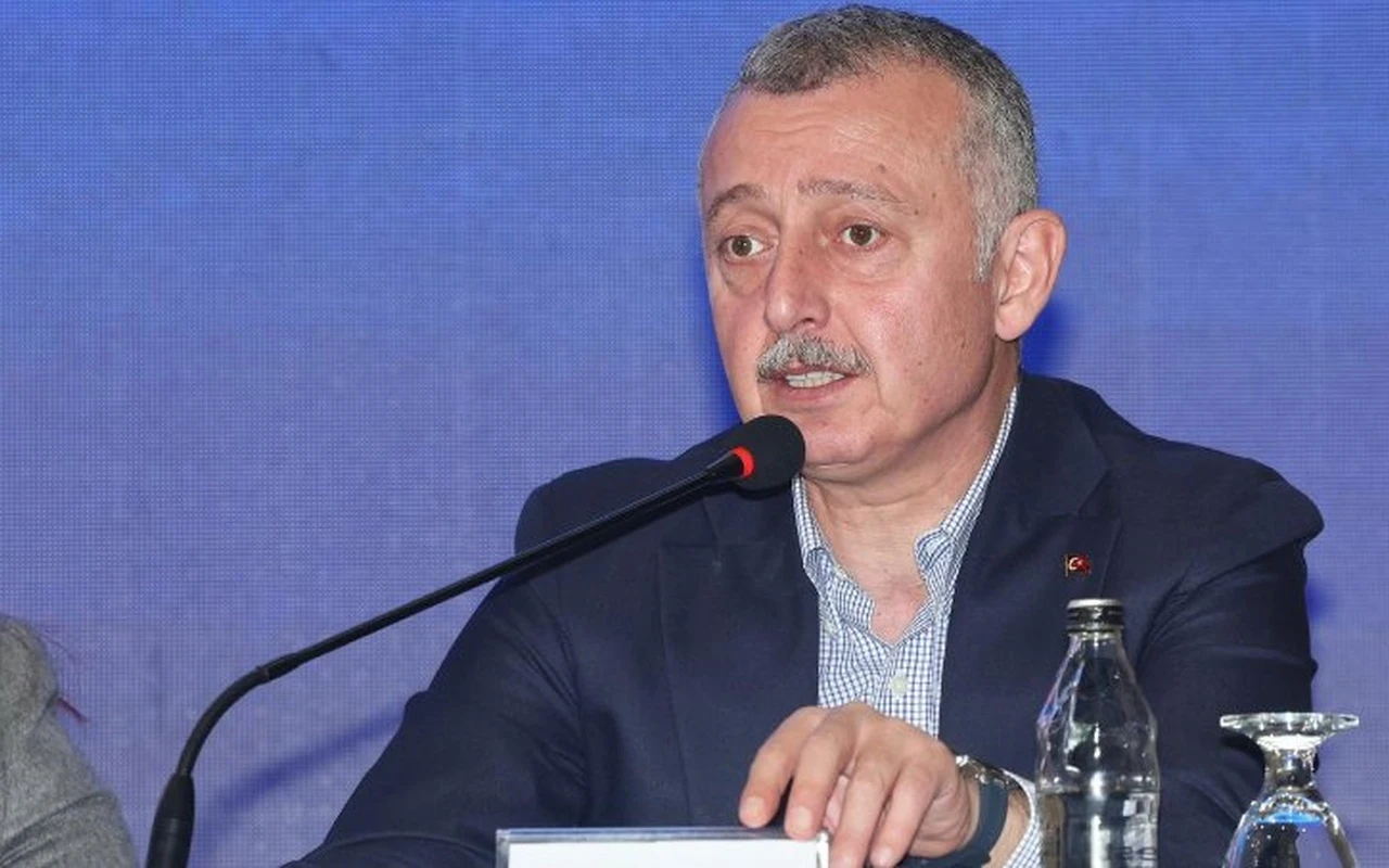 Büyükakın Özel'in iddialarına sert yanıt verdi