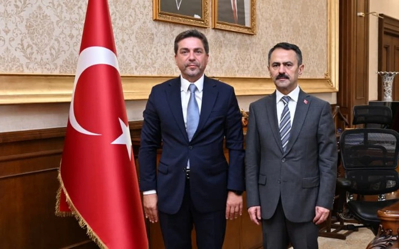 Bülent Sarı Vali Aktaş’ı ziyaret etti