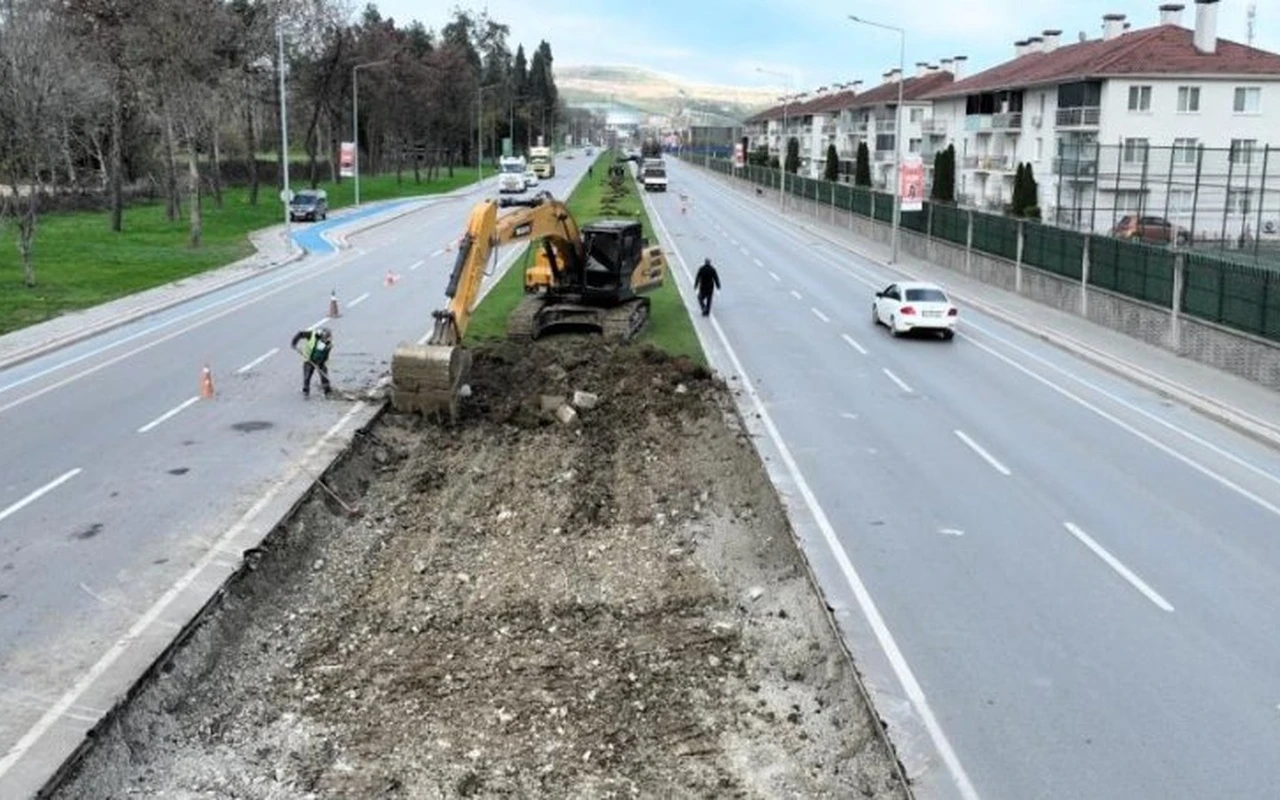 Kartepe tramvayı için kepçe vuruldu