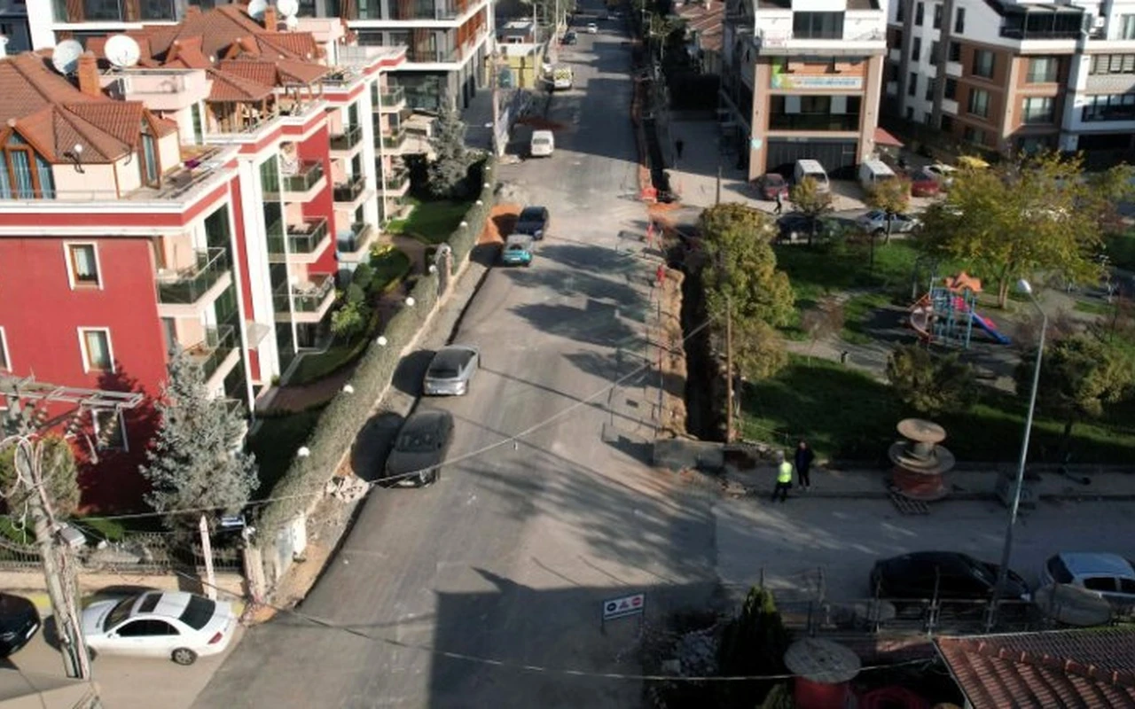 Kocaeli yeni asfalt çalışmalarını sürdürüyor