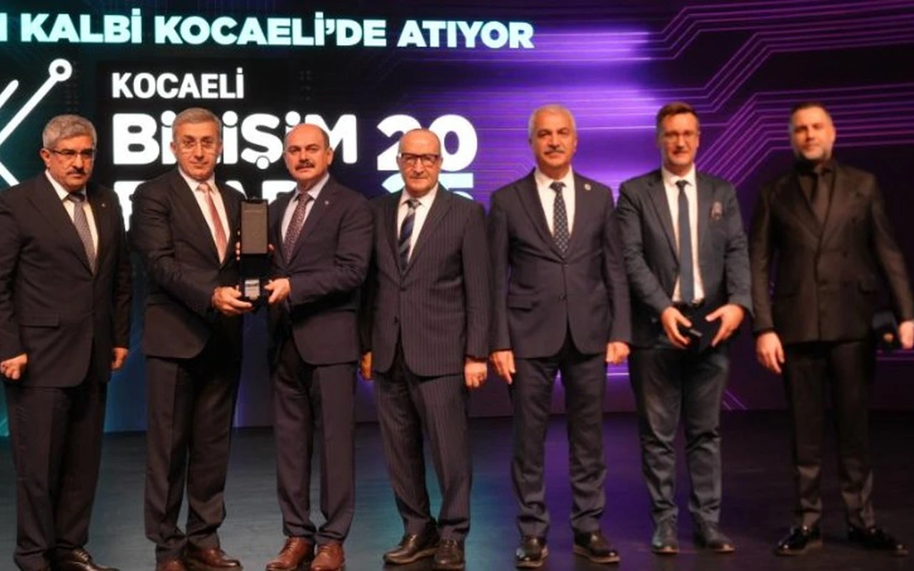 Kocaeli bilişim fuarı dijital dönüşümü konuştu