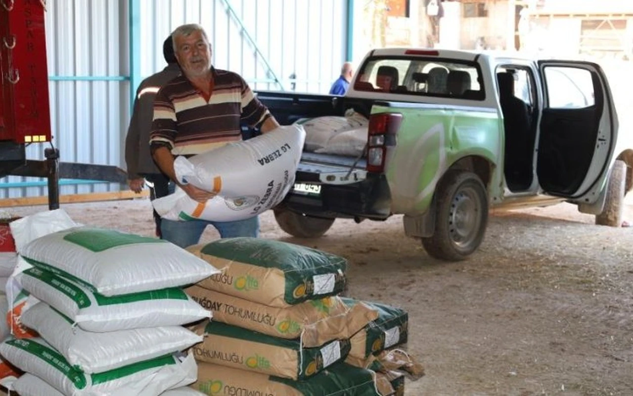 Kocaeli'de yangın mağduru çiftçilere destek verildi