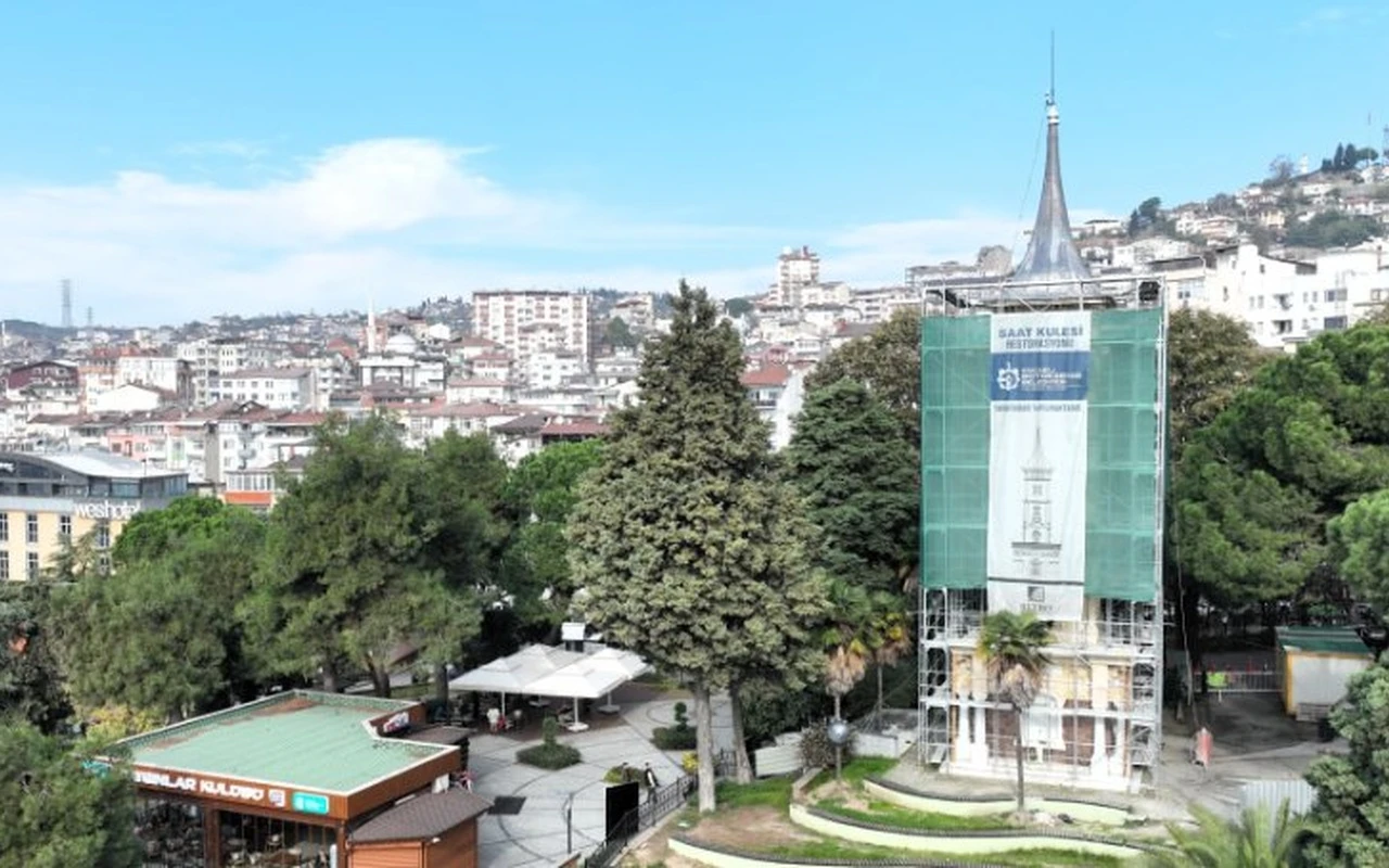 Saat Kulesi restorasyonu sürüyor