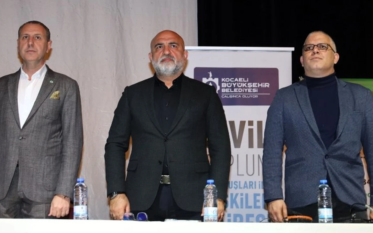 Kocaeli riskli yapıları temizliyor