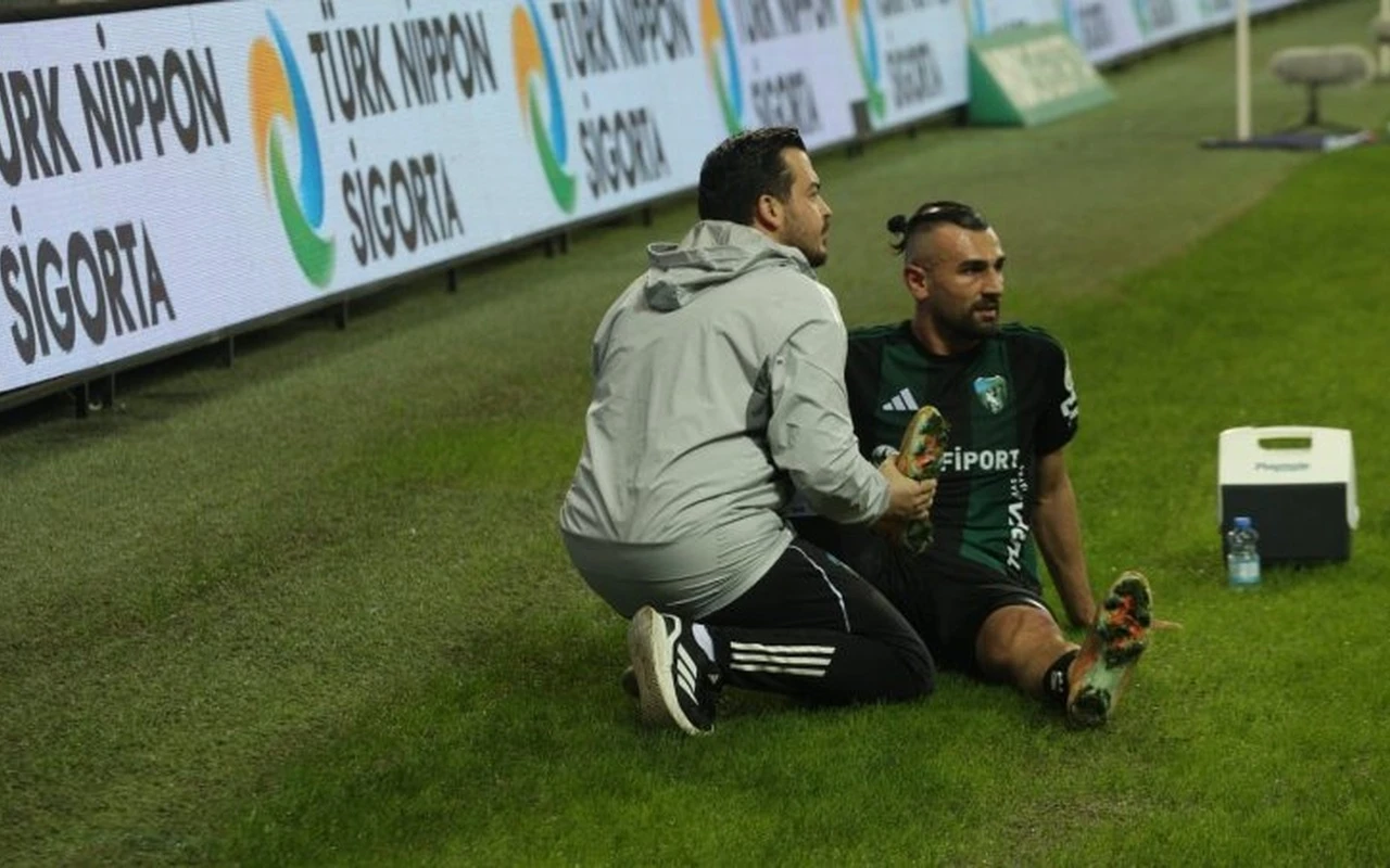 Serdar Dursun camiadan özür diledi