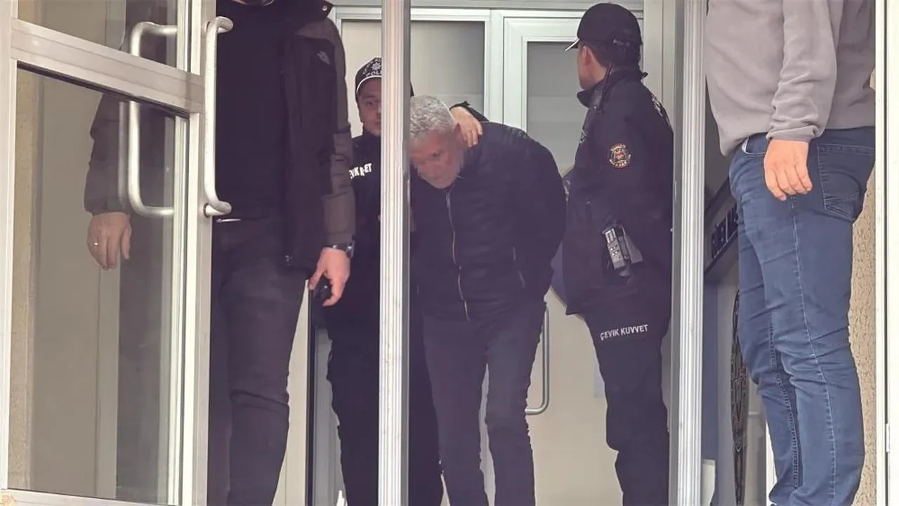 Sakarya'da 5 kişinin can verdiği katliamda 8 kişi adliyede: Kanlı husumetin detayları ortaya çıktı