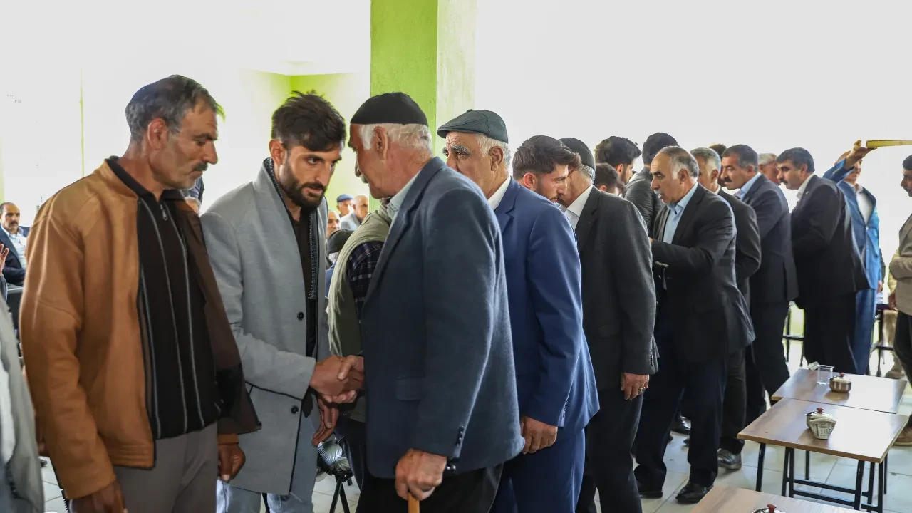 Barışın sesi Van'da yankılandı: Yıllardır süren husumet son buldu