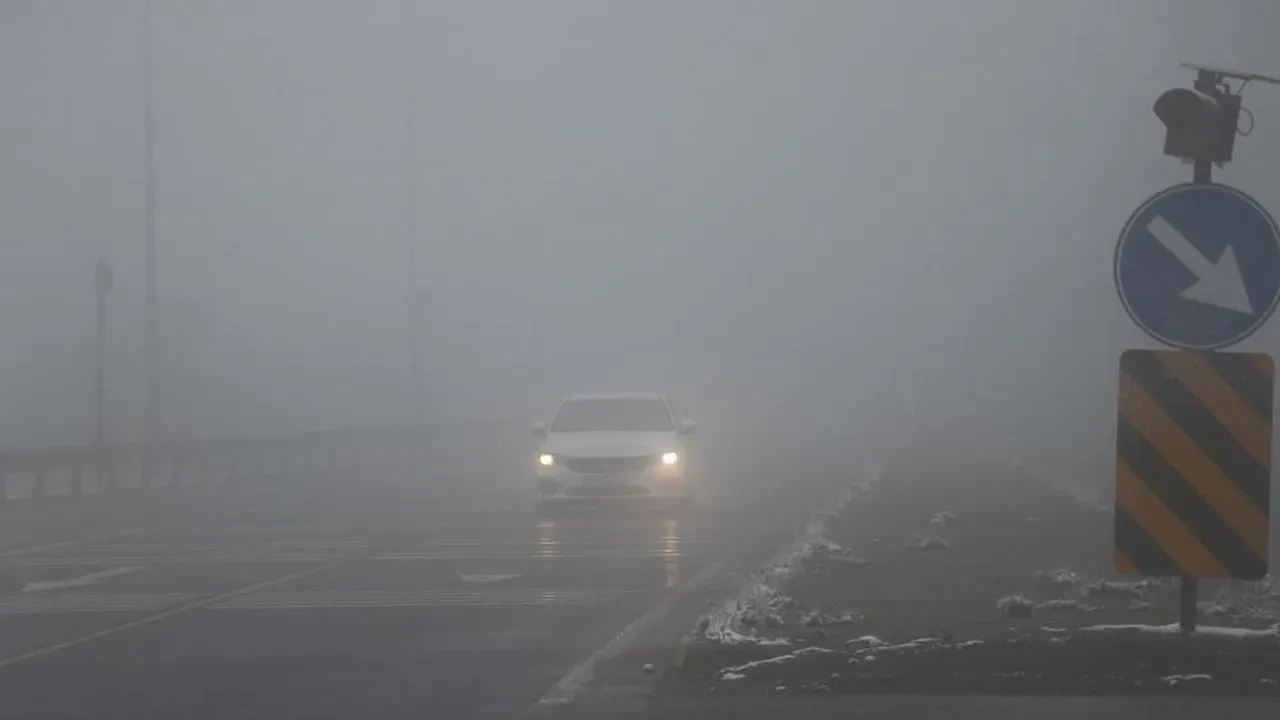 Bolu Dağı adeta kayboldu: Korkutan sis görüşü 20 metreye kadar düşürdü