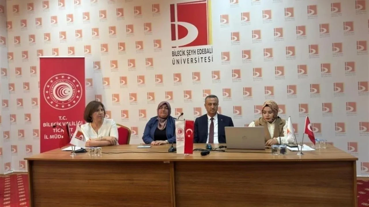 Kooperatifçiliği gençlere tanıtma paneli Bilecik'te büyük ilgi gördü