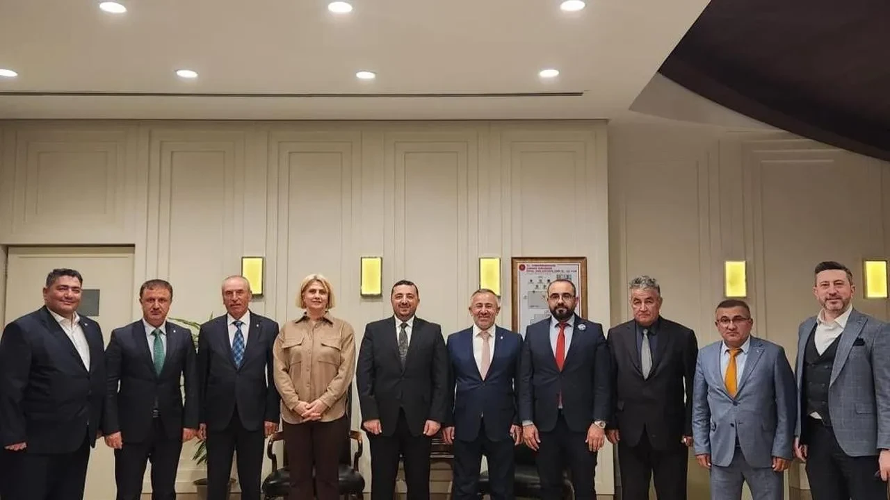 AK Parti Teşkilat Akademisi'nde liderlik eğitimi: Serkan Yıldırım'dan önemli değerlendirmeler
