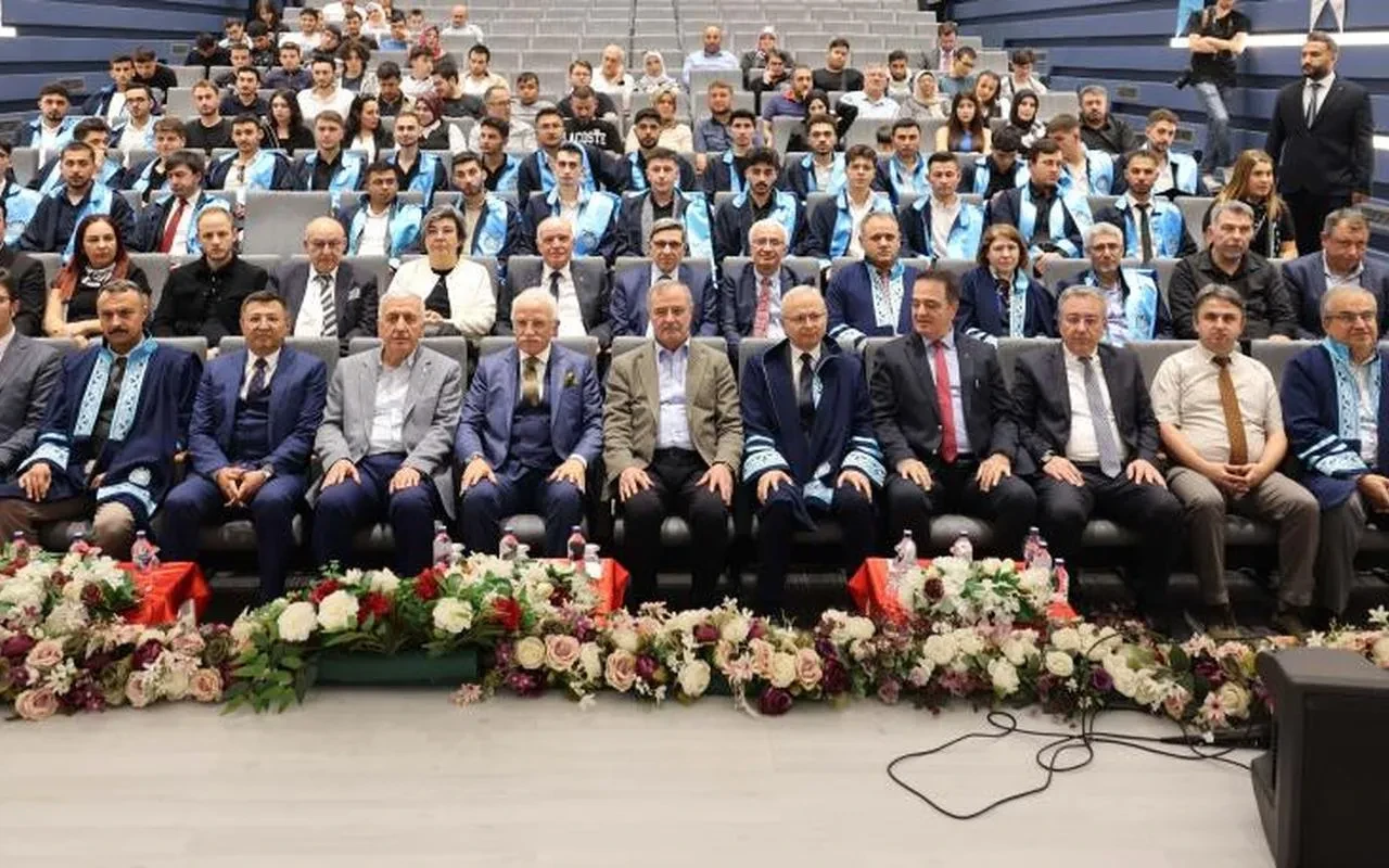 Konya Organize Sanayi'nin meslek yüksekokulu ilk mezunlarını verdi